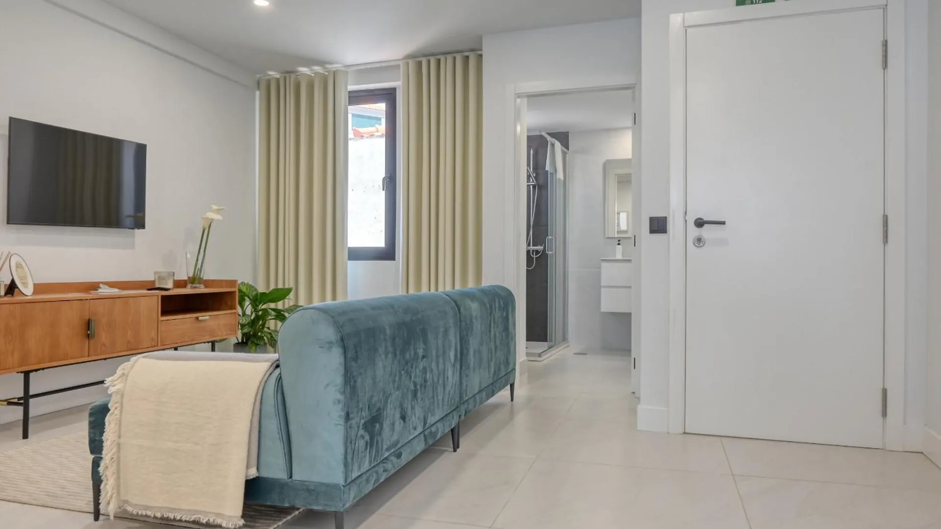 Beco Santa Emilia 4P, A Home In Madeira Funchal